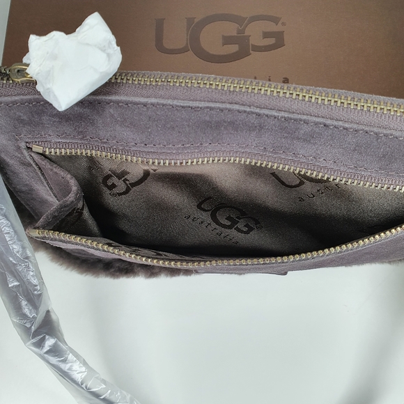 UGG Large Wristlet - Chocolate Brown NWT - Picture 4 of 9